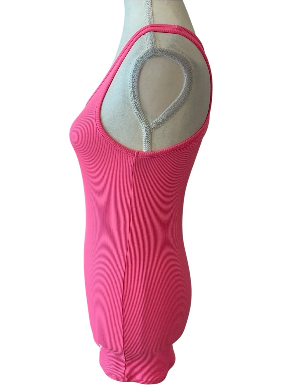 Under Armour Bright Pink Ribbed Racerback Tank Top Size Small - Picture 4 of 7
